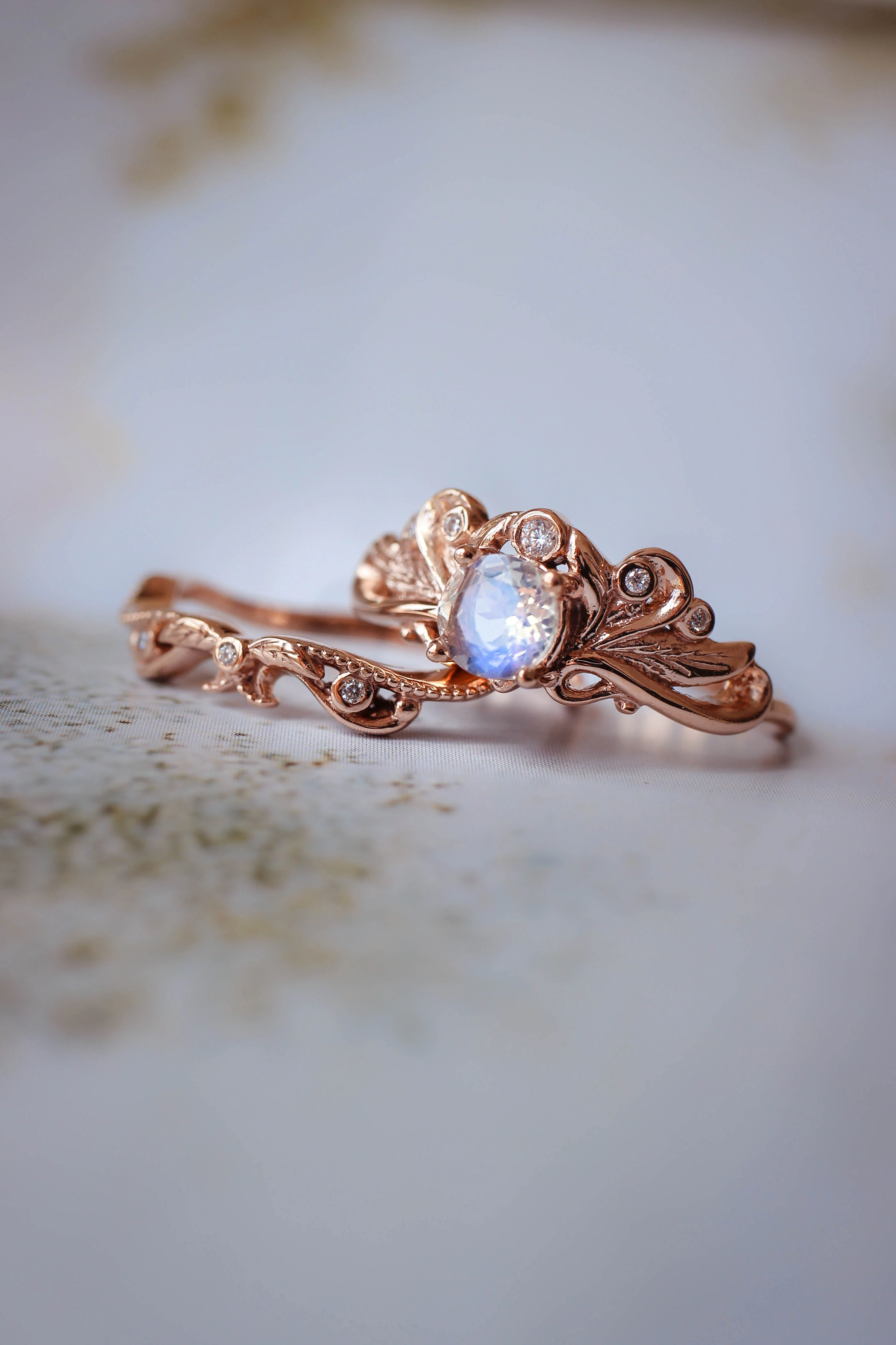 Damariss | bridal ring set for round cut 5mm gemstone - Image 4