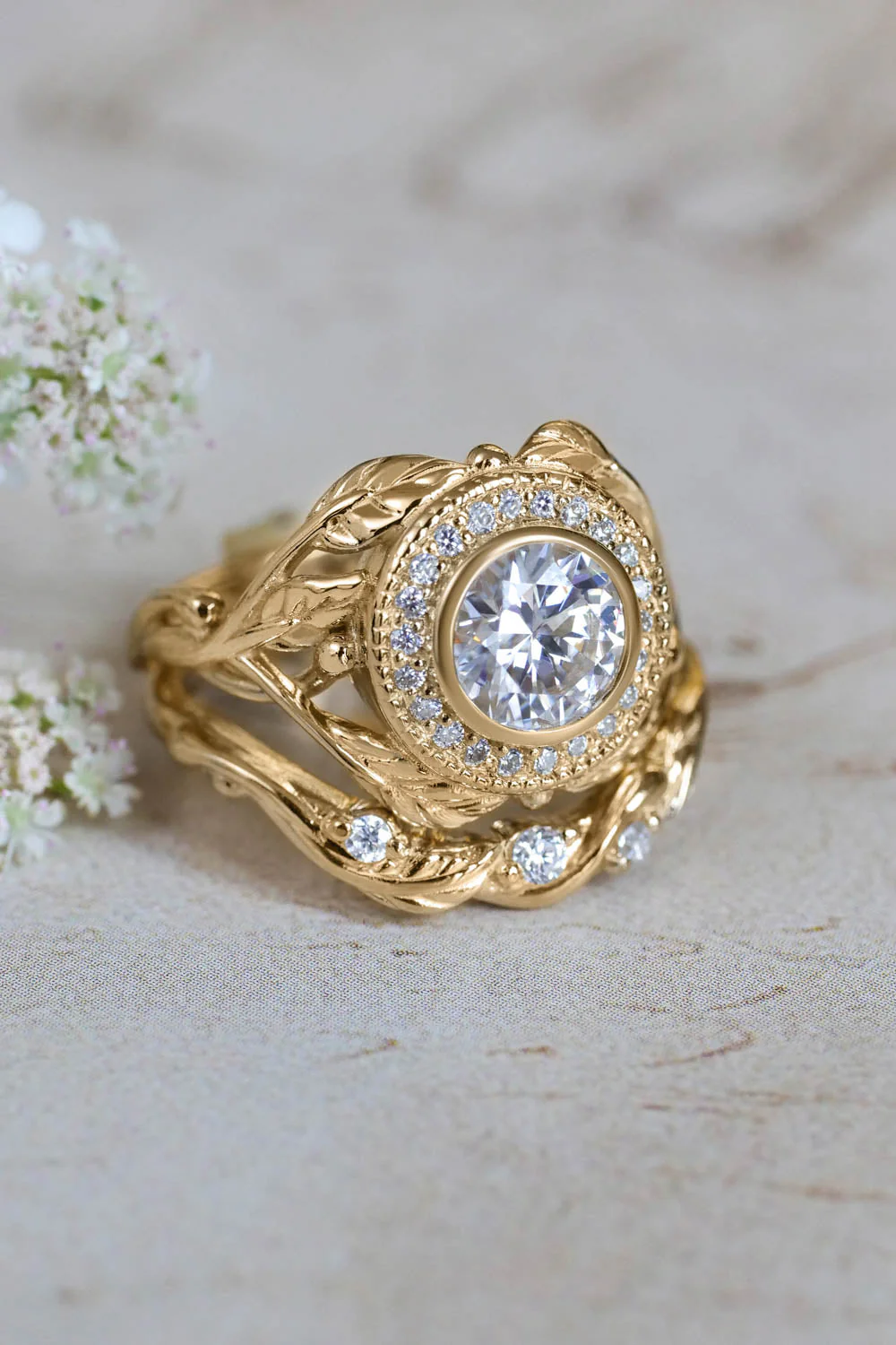 Lab grown diamond halo engagement ring, central diamond 6mm / Tilia - Image 8