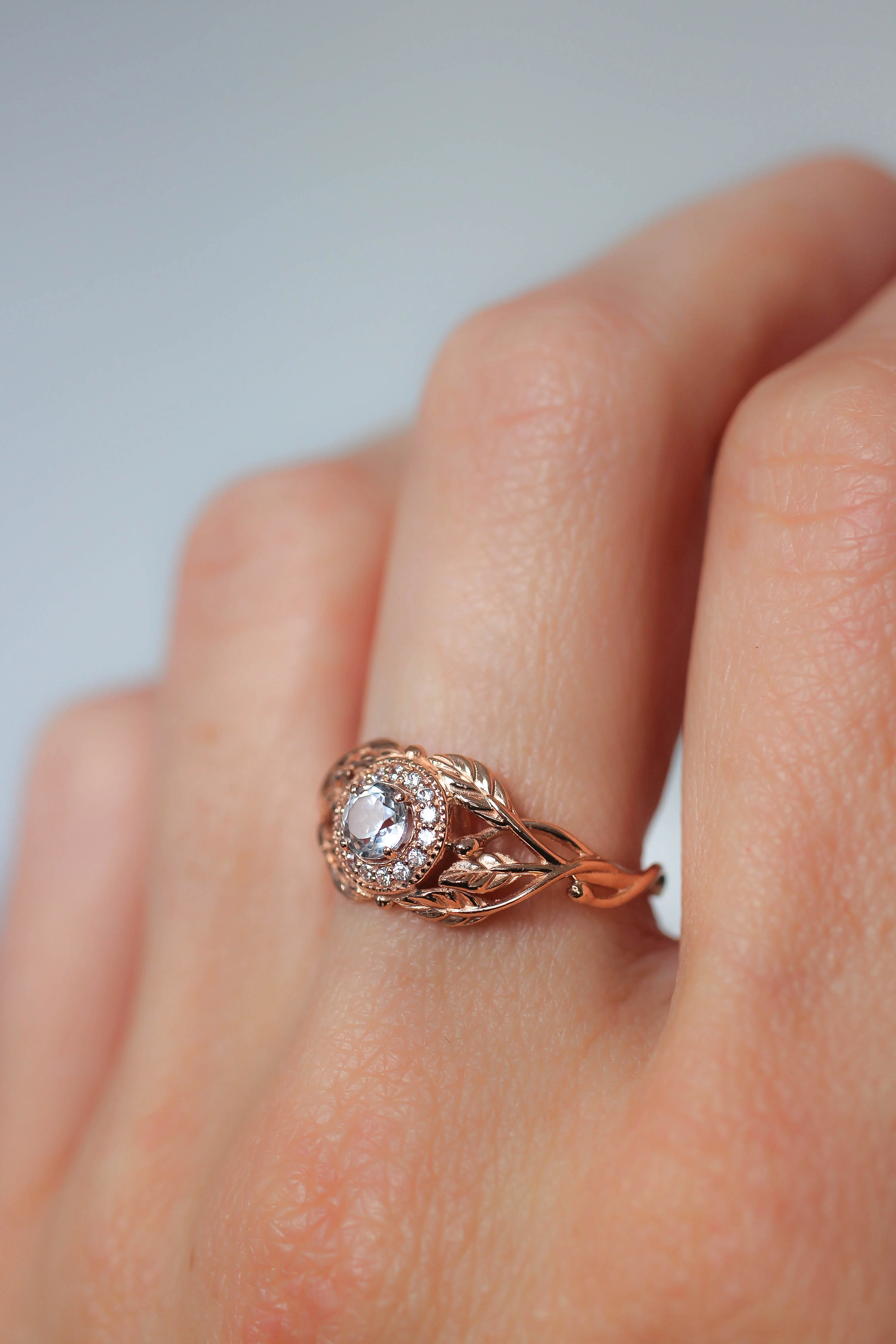 Leaf engagement ring with natural diamonds / Tilia halo - Image 19
