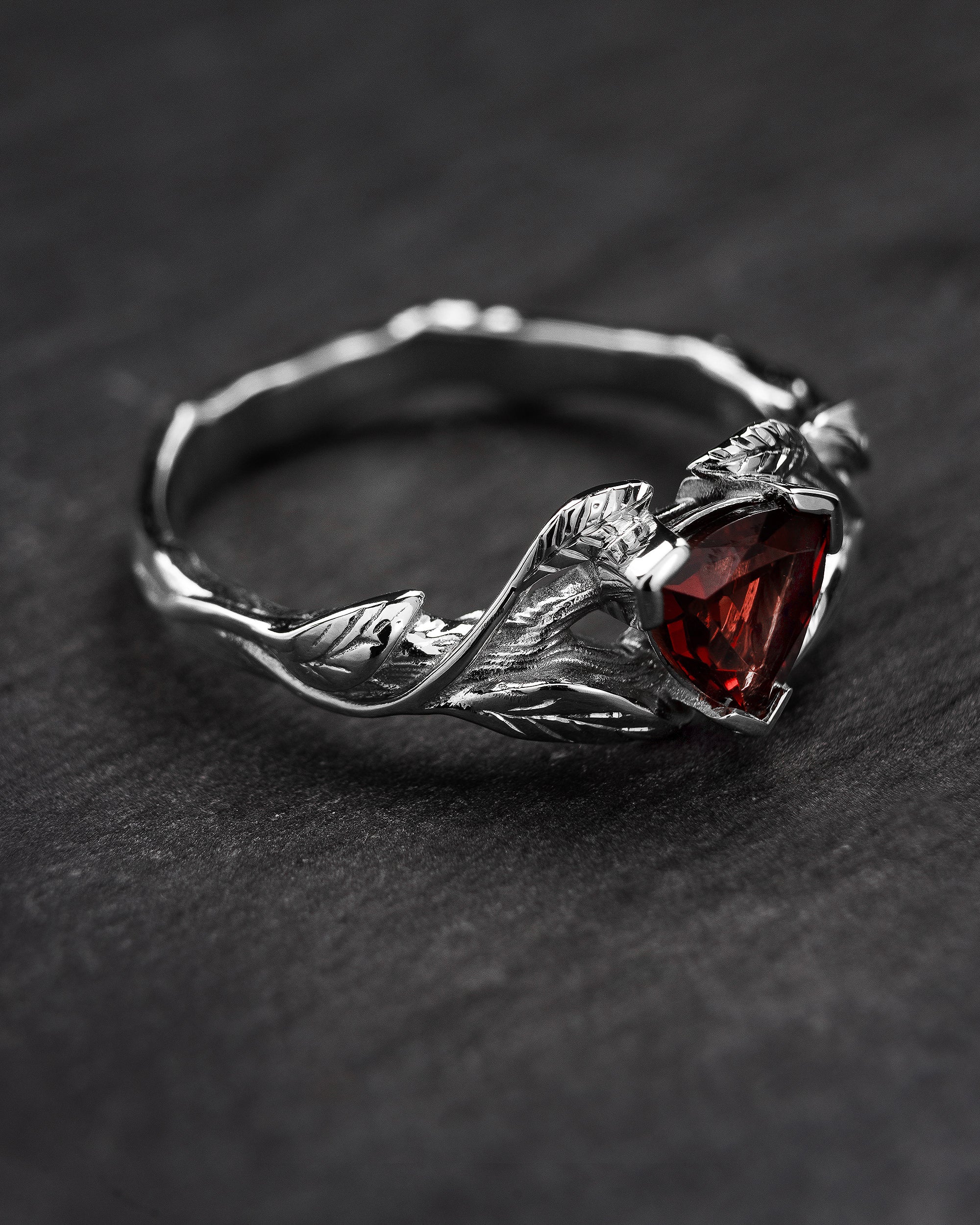 Nature inspired engagement ring set with garnet and diamond / Clematis - Image 4